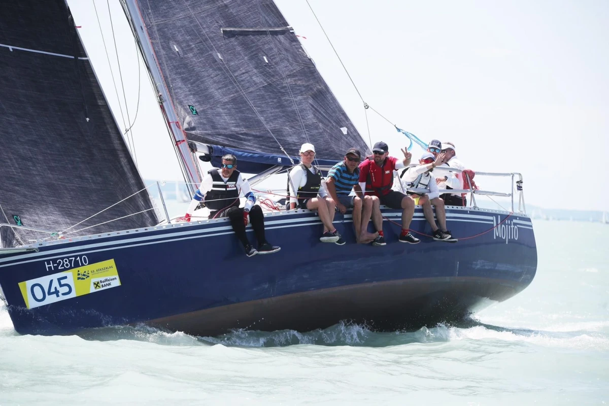 IMG-d91a4efe977b073a404cd85b1992553f-V